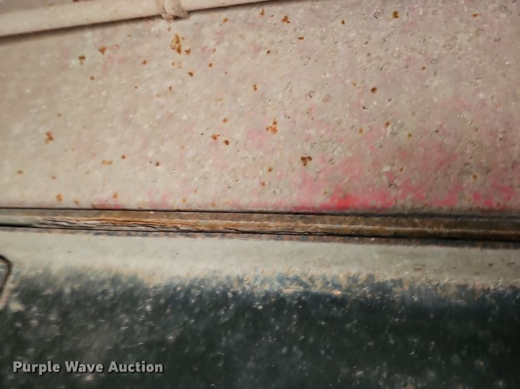 image for item DQ8639 1999 Freightliner FL80 dump truck