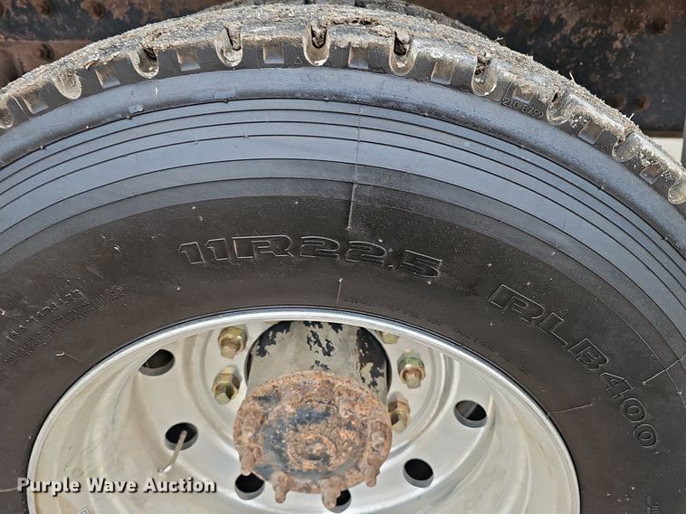 image for item DQ8639 1999 Freightliner FL80 dump truck