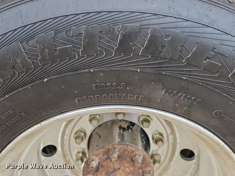 image for item DQ8639 1999 Freightliner FL80 dump truck