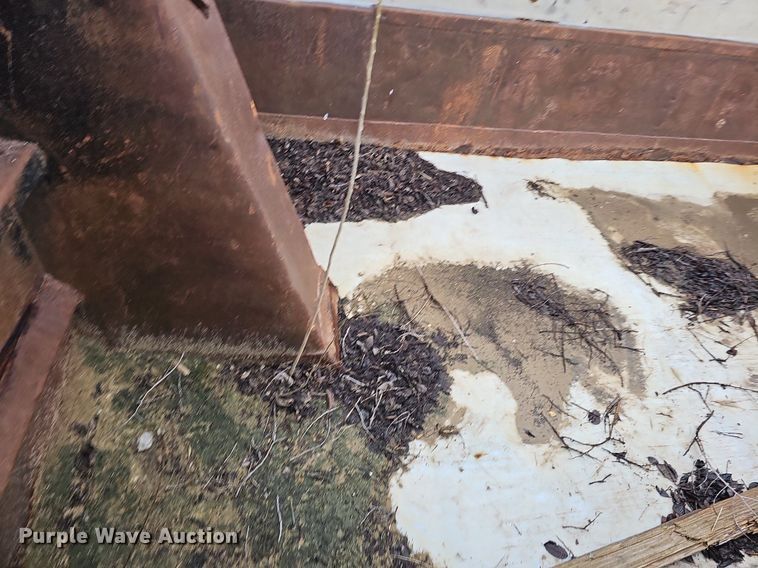 image for item DQ8670 1976 Ford 9000 dump truck