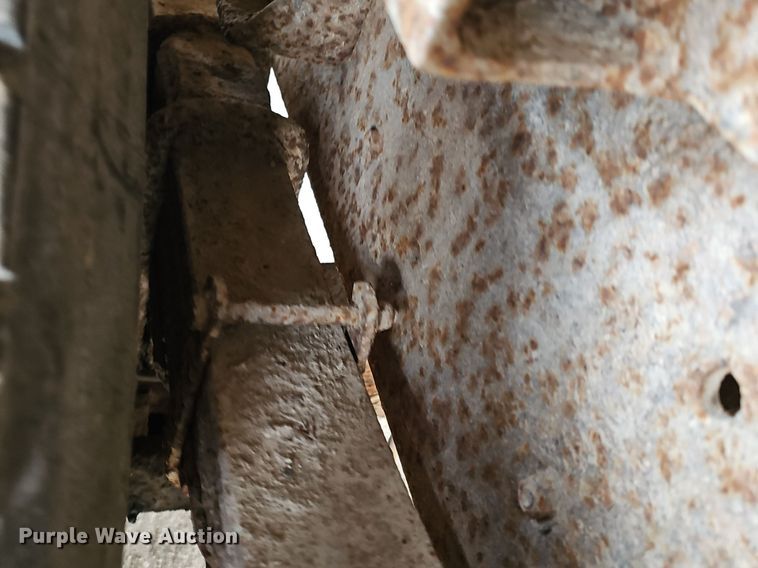 image for item DQ8670 1976 Ford 9000 dump truck