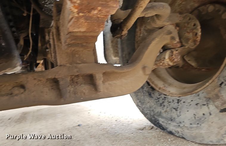 image for item DQ8670 1976 Ford 9000 dump truck