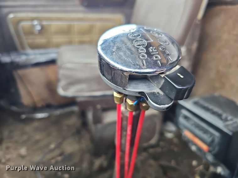 image for item DQ8670 1976 Ford 9000 dump truck