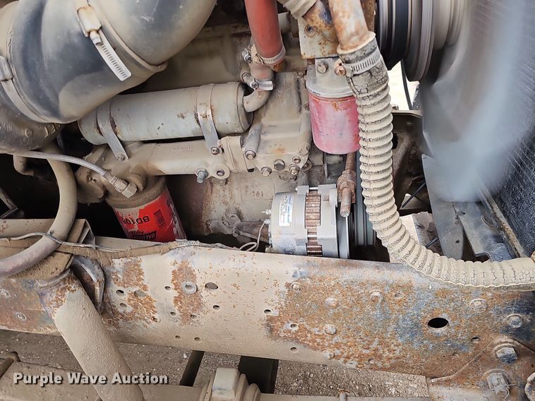 image for item DQ8670 1976 Ford 9000 dump truck