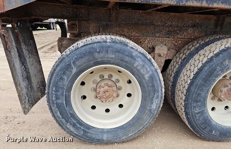 image for item DQ8670 1976 Ford 9000 dump truck