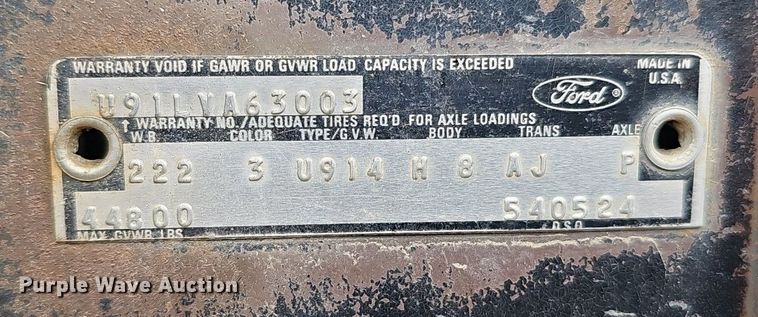 image for item DQ8670 1976 Ford 9000 dump truck