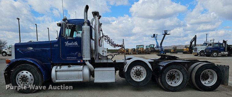 image for item DQ8673 1999 Peterbilt 379 semi truck