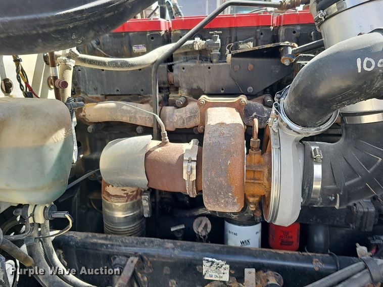 image for item DQ8673 1999 Peterbilt 379 semi truck