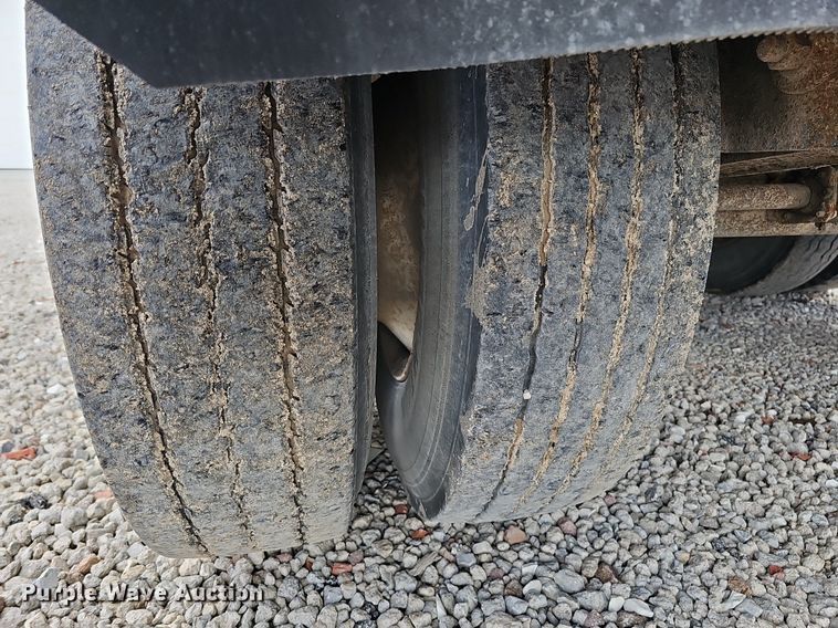 image for item DQ8674 2013 SiDump'r SDR325 side dump trailer