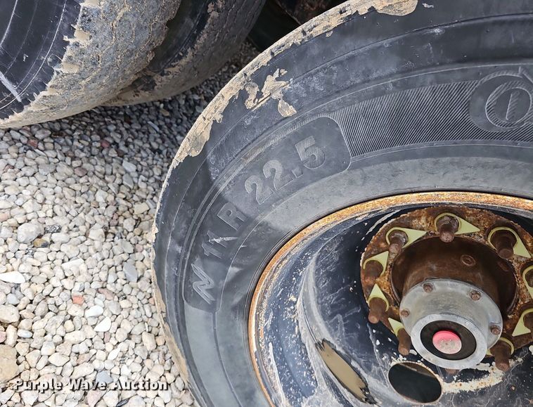 image for item DQ8674 2013 SiDump'r SDR325 side dump trailer