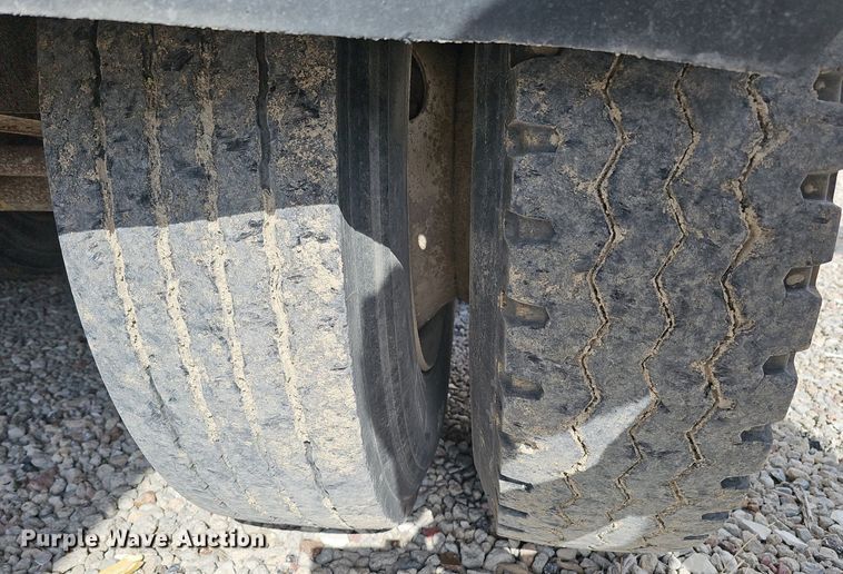 image for item DQ8674 2013 SiDump'r SDR325 side dump trailer