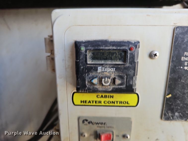 image for item DQ8675 2015 Caterpillar CT660L hydrovac truck