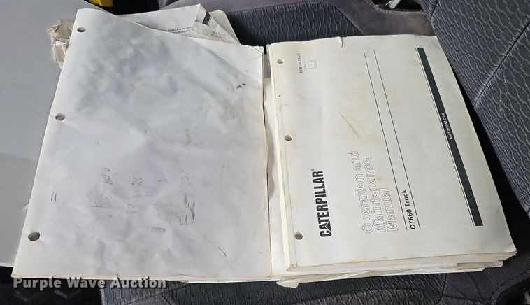 image for item DQ8675 2015 Caterpillar CT660L hydrovac truck