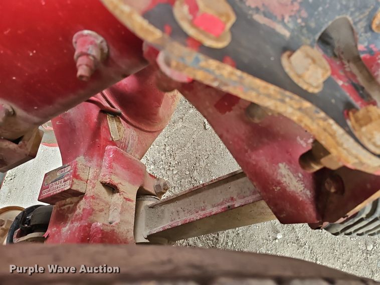 image for item DQ8676 2014 Peterbilt 365 ready mix truck