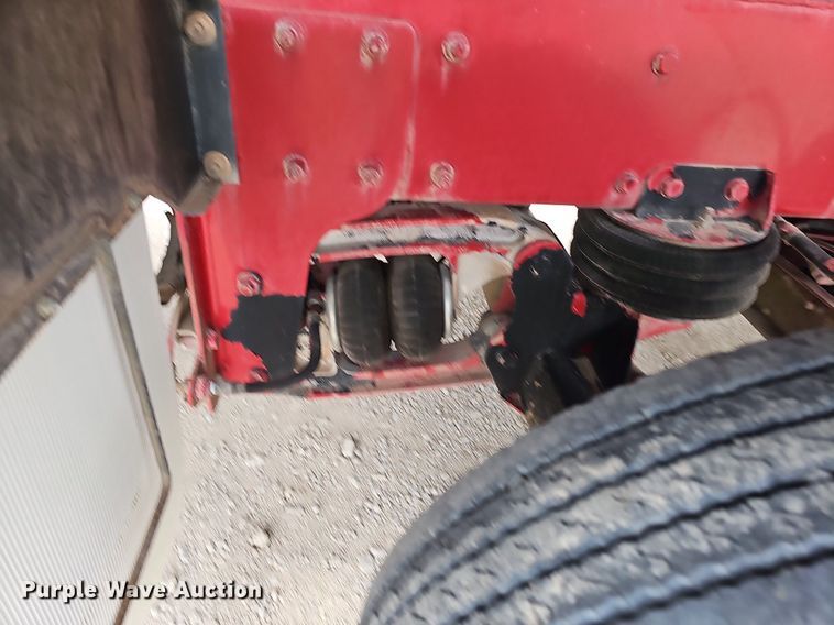 image for item DQ8676 2014 Peterbilt 365 ready mix truck