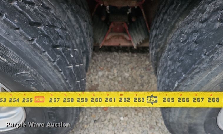 image for item DQ8676 2014 Peterbilt 365 ready mix truck