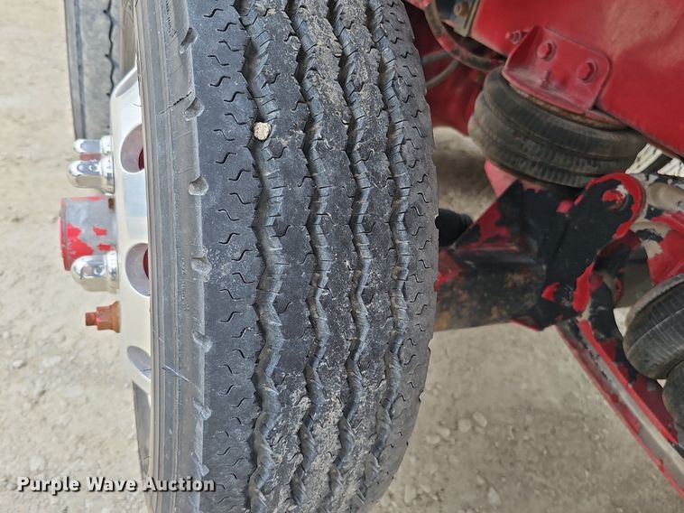 image for item DQ8676 2014 Peterbilt 365 ready mix truck