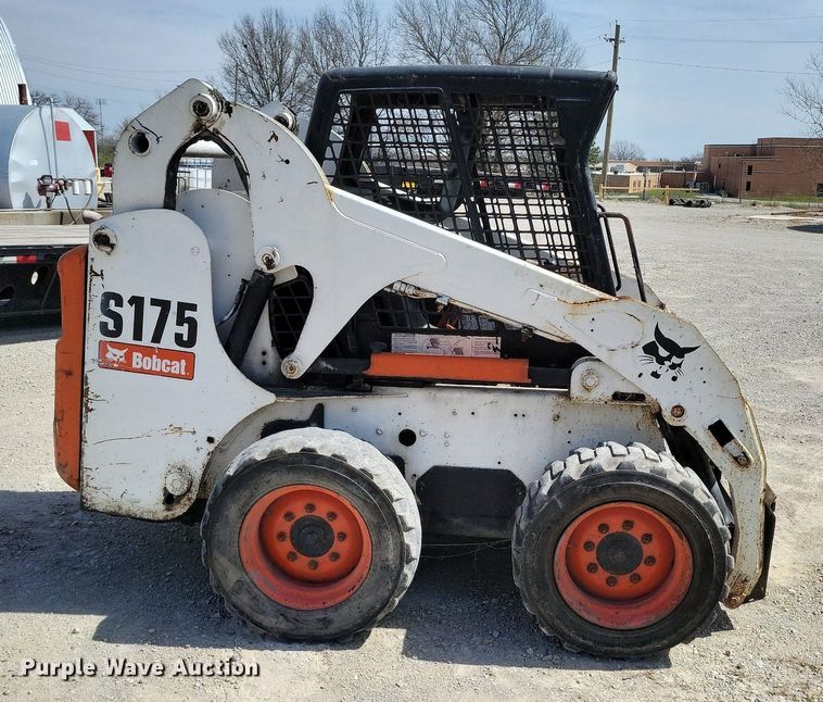 image for item DR7929 2008 Bobcat S175 skid steer loader