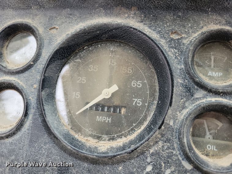 image for item DR7950 1985 Ford 8000 dump truck