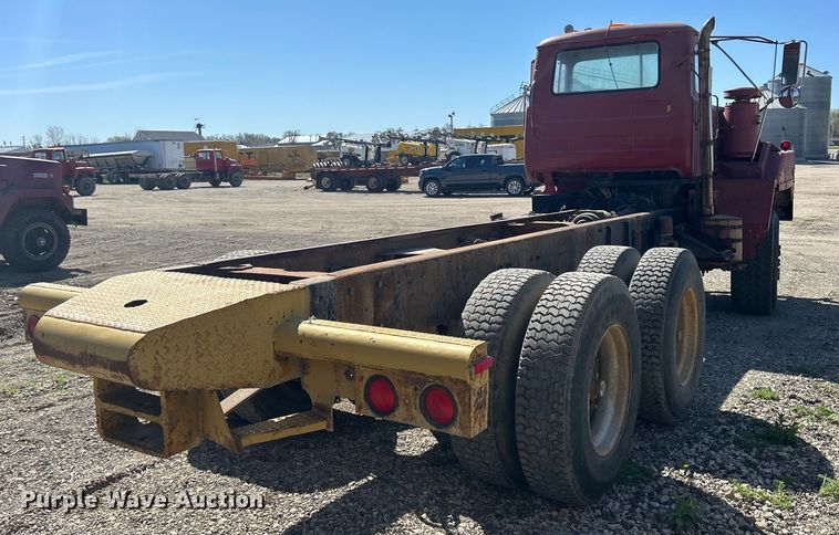 image for item DS0853 1978 Mack truck cab and chassis