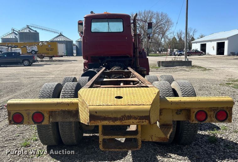 image for item DS0853 1978 Mack truck cab and chassis