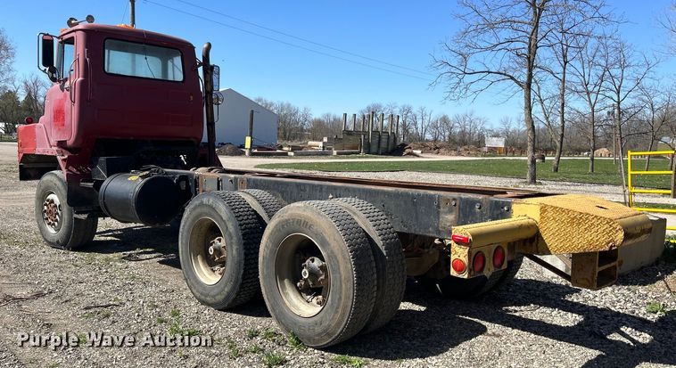 image for item DS0853 1978 Mack truck cab and chassis