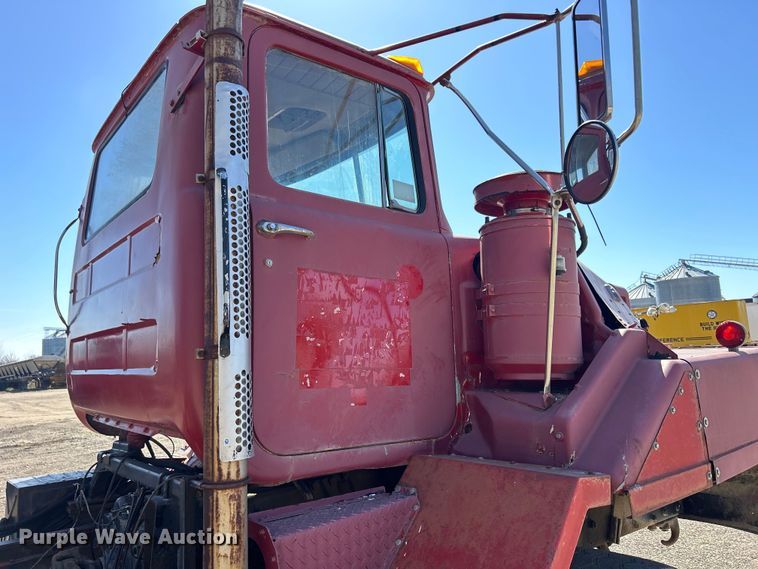 image for item DS0853 1978 Mack truck cab and chassis