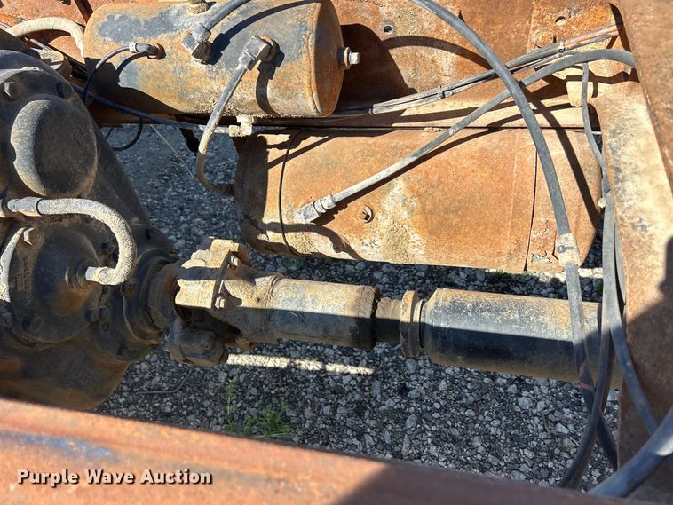 image for item DS0853 1978 Mack truck cab and chassis