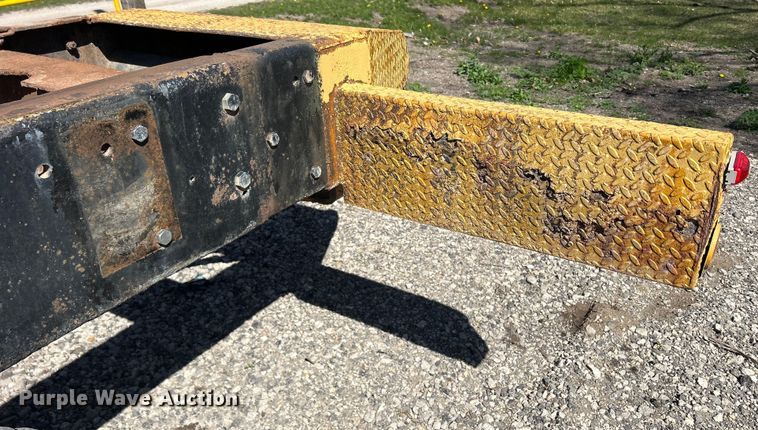 image for item DS0853 1978 Mack truck cab and chassis