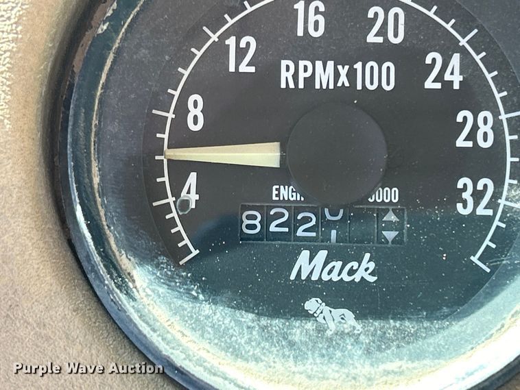 image for item DS0853 1978 Mack truck cab and chassis