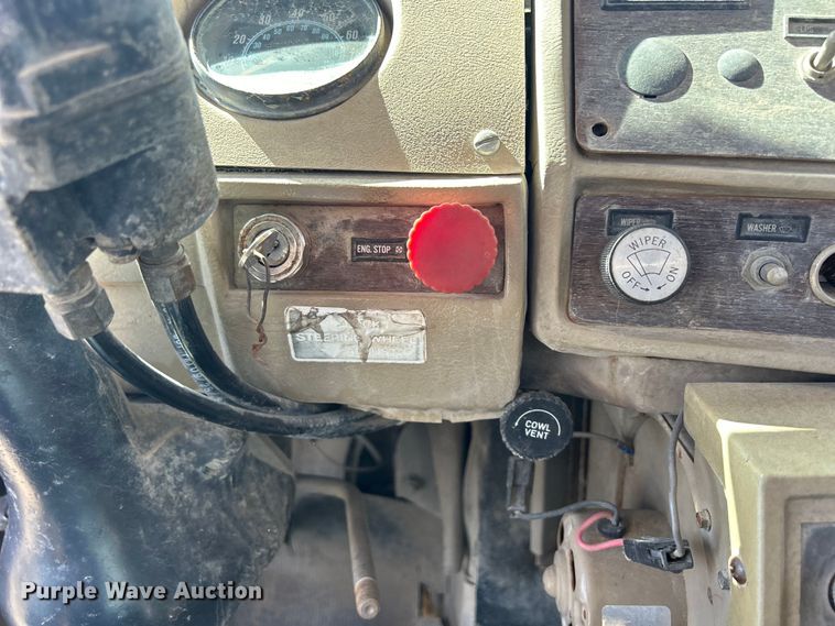 image for item DS0853 1978 Mack truck cab and chassis