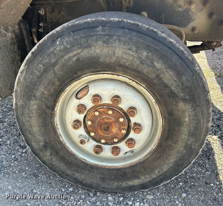 image for item DS0853 1978 Mack truck cab and chassis