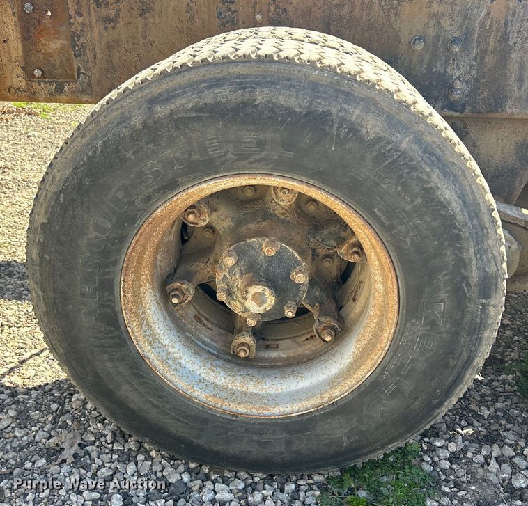 image for item DS0853 1978 Mack truck cab and chassis