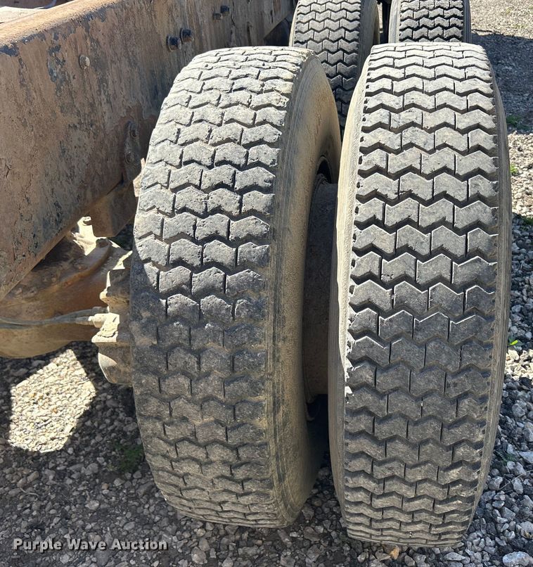 image for item DS0853 1978 Mack truck cab and chassis