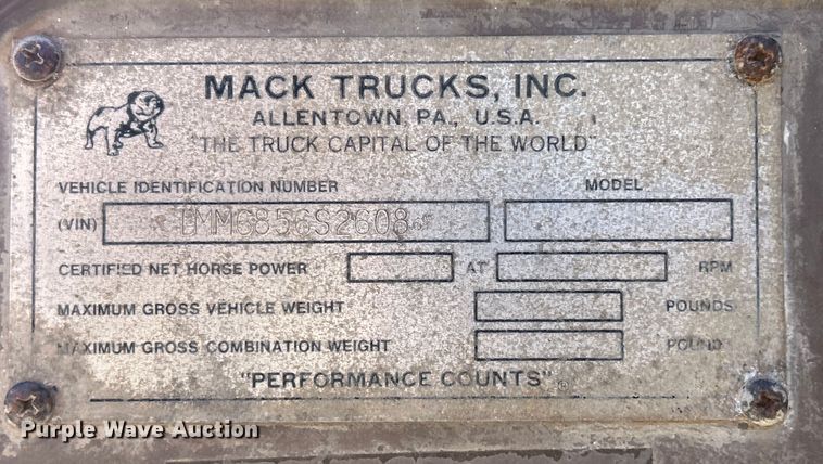 image for item DS0853 1978 Mack truck cab and chassis