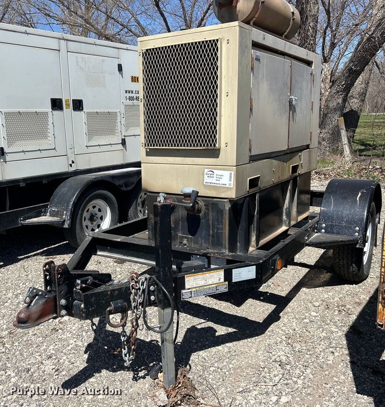 image for item DS0856 2004 Cummins  25A61 L32145E generator