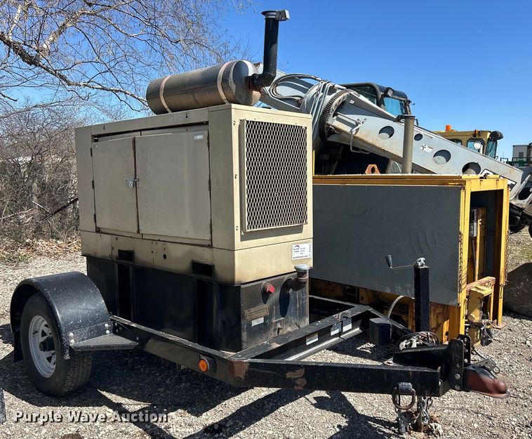 image for item DS0856 2004 Cummins  25A61 L32145E generator