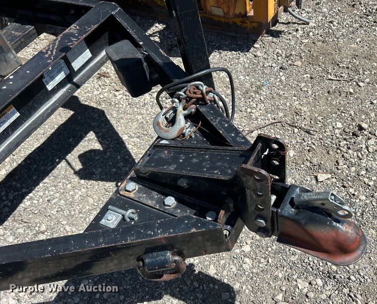 image for item DS0856 2004 Cummins  25A61 L32145E generator