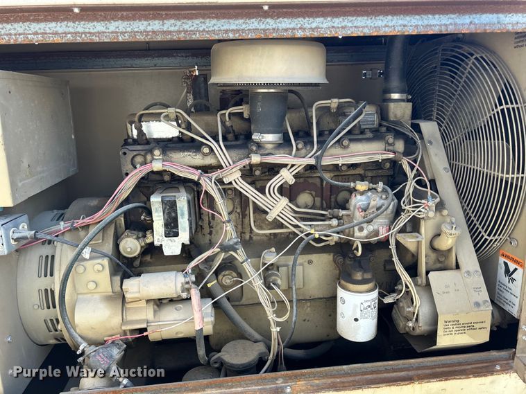 image for item DS0856 2004 Cummins  25A61 L32145E generator