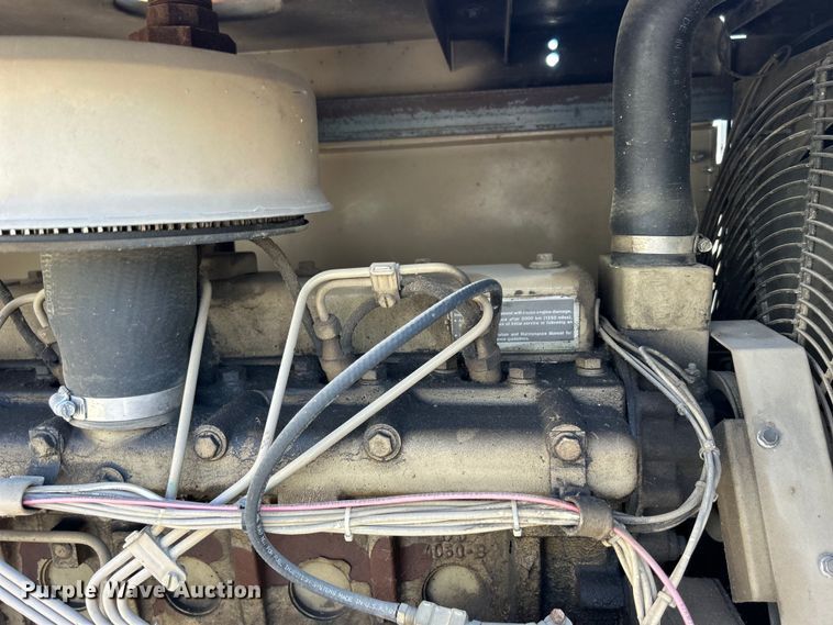 image for item DS0856 2004 Cummins  25A61 L32145E generator