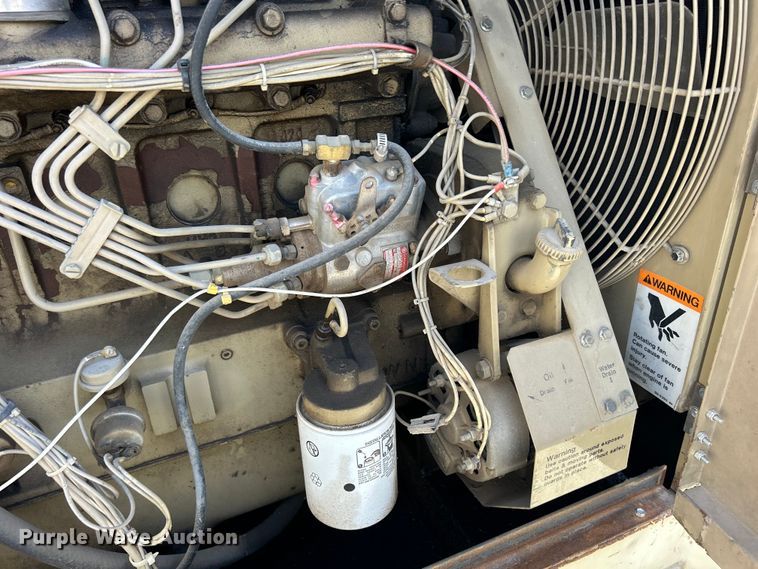 image for item DS0856 2004 Cummins  25A61 L32145E generator