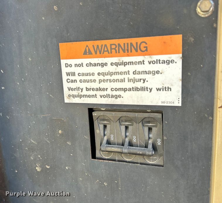 image for item DS0856 2004 Cummins  25A61 L32145E generator