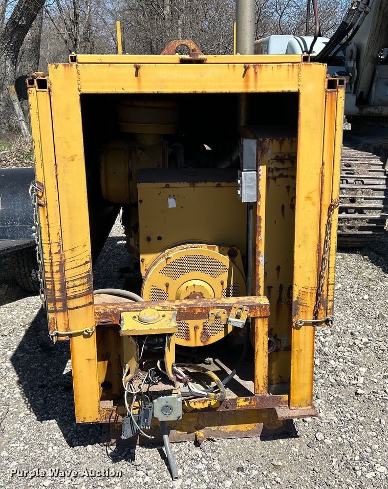 image for item DS0857 Shop built generator 