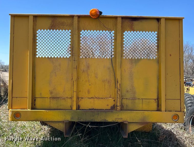 image for item DS0858 Flatbed