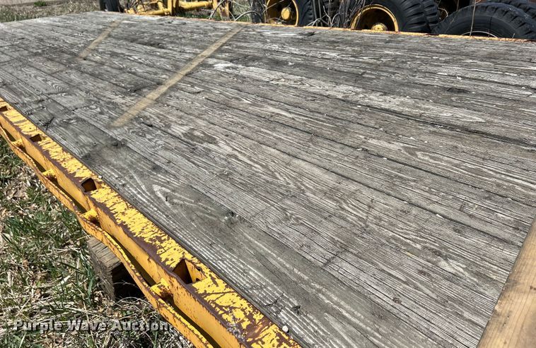 image for item DS0858 Flatbed