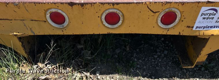 image for item DS0858 Flatbed