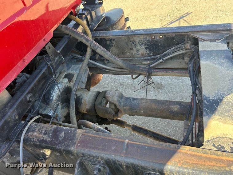 image for item DS0859 1985 Mack DM685S truck cab and chassis