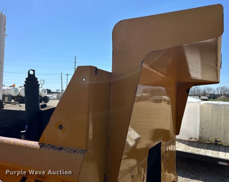 image for item DS0861 Heil dump bed