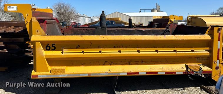 image for item DS0861 Heil dump bed