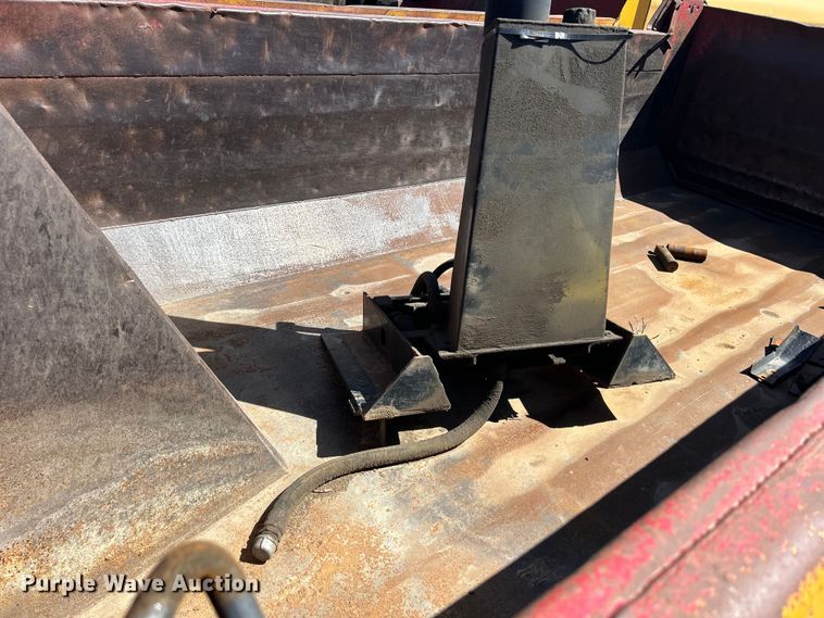 image for item DS0861 Heil dump bed